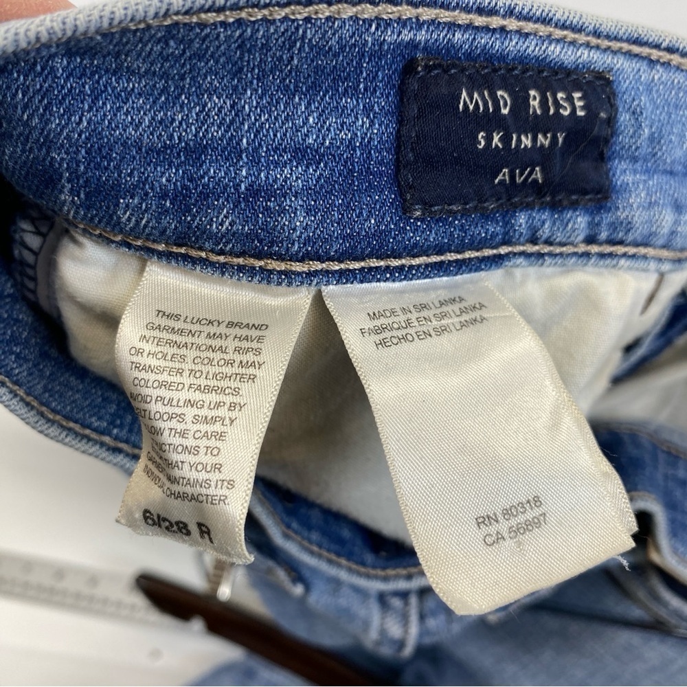 Lucky Brand Ava Mid Rise Skinny Jeans Women's sz 6/28 R Ankle Blue - Picture 3 of 11